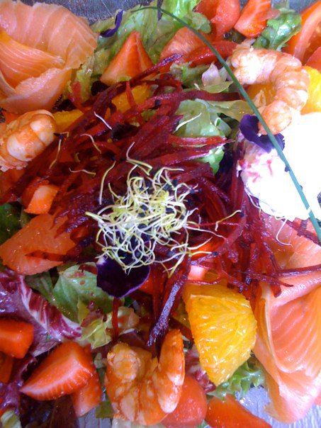 Rainbow Seafood Salad | www.4hourbodygirl.com