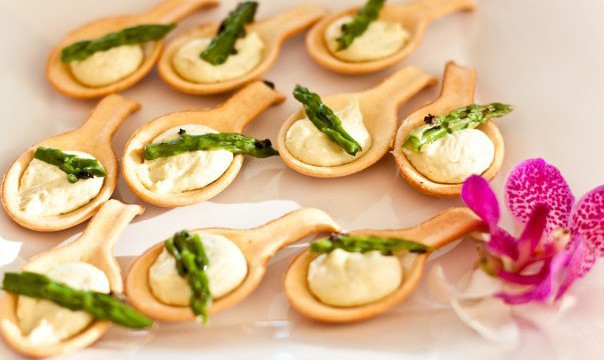 Lobster Mousse on Edible Spoons | www.4hourbodygirl.com