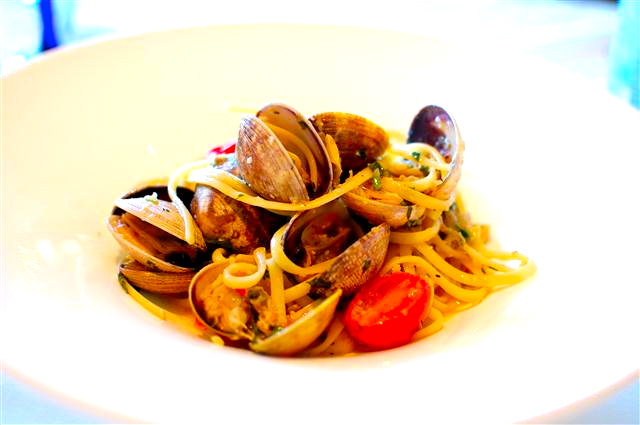 Poor-Italian-Seafood- Positano Italy | www.4hourbodygirl.com