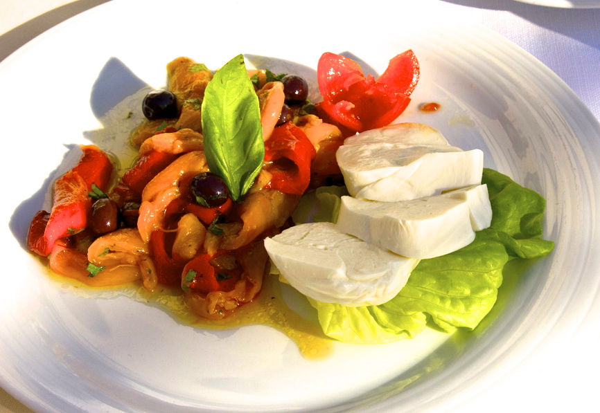 bufala-mozzarella-roasted-red-peppers-olives-basil-positano-italy