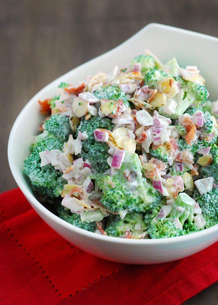 Low Carb Broccoli Salad | www.4hourbodygirl.com