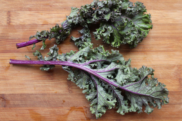 Fresh kale | www.4hourbodygirl.com