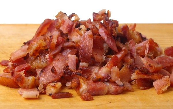 chopped bacon  | www.4hourbodygirl.com