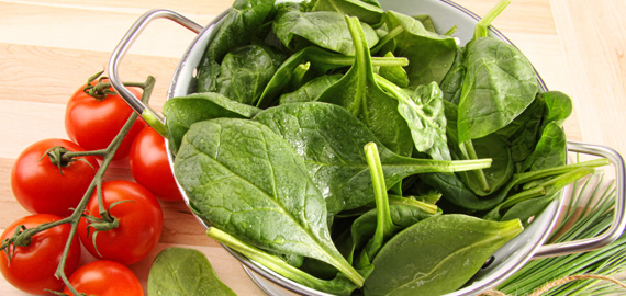 spinach_tomatoes | www.4hourbodygirl.com