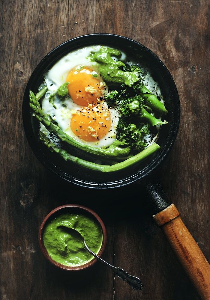 Stovetop Eggs with Broccoli, Asparagus, Lemon Zest, & Pesto  www.4hourbodygirl.com