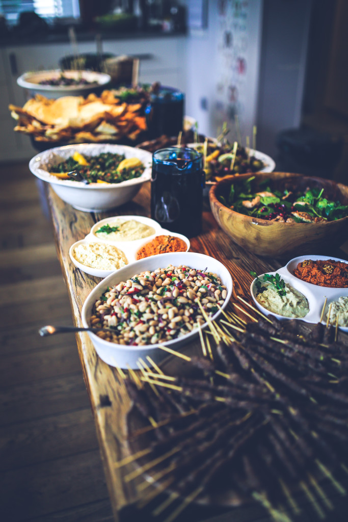 Lunch table with salads | www.4hourbodygirl.com