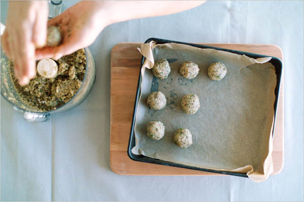 Easy & Tasty, High Protein Veggie Nuggets | www.4hourbodygirl.com