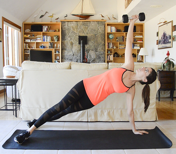 Weighted Core Workout | www.4hourbodygirl.com